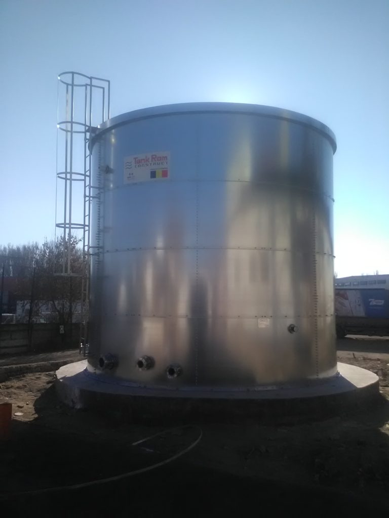 150 m³ tanks in galvanised steel sheet